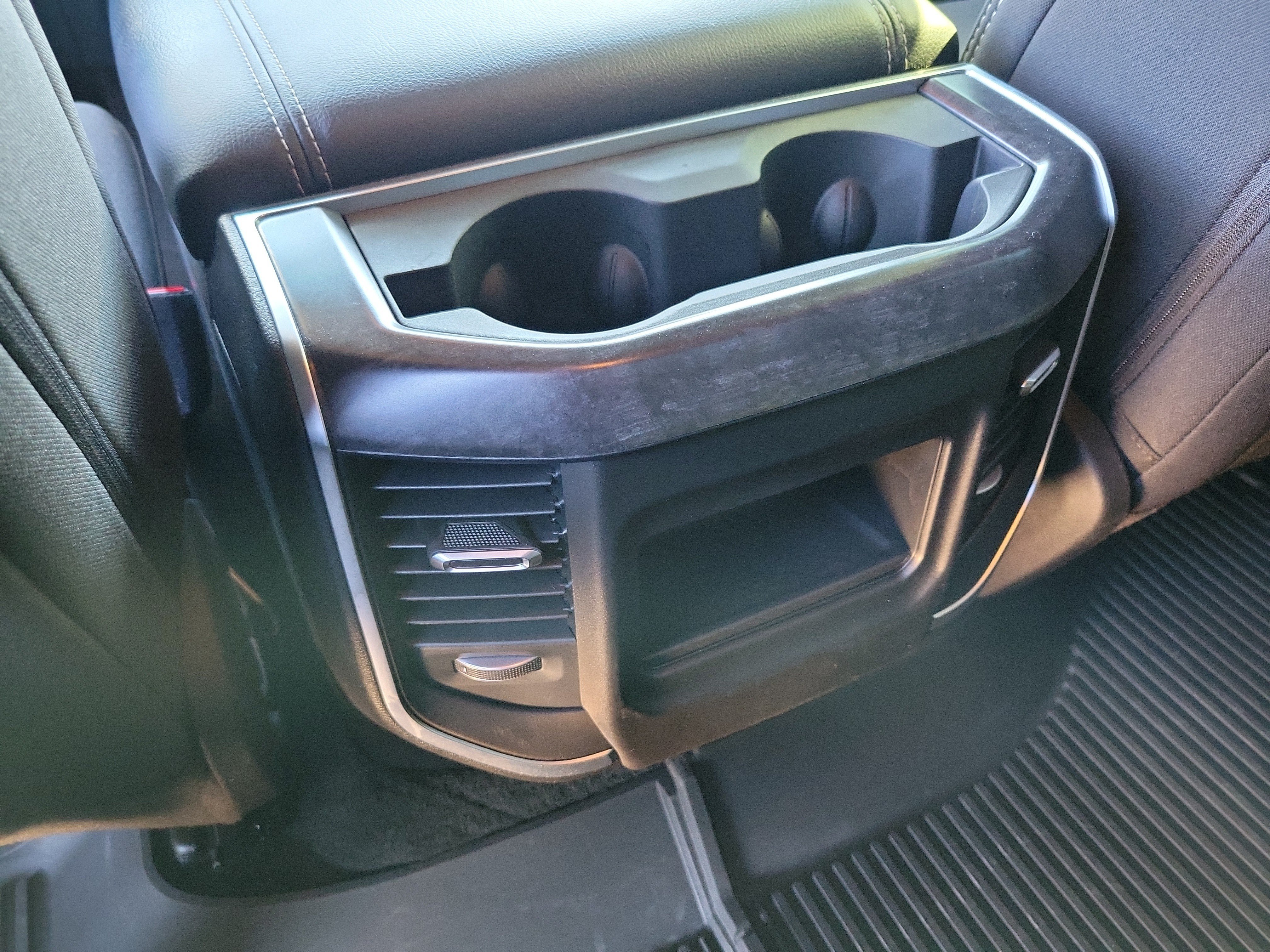 Used 2024 RAM 1500 Big Horn RWD image 14
