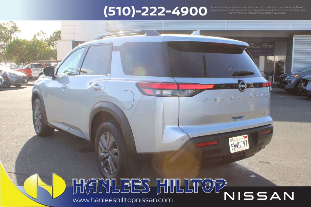 Certified 2024 Nissan Pathfinder SV image 9