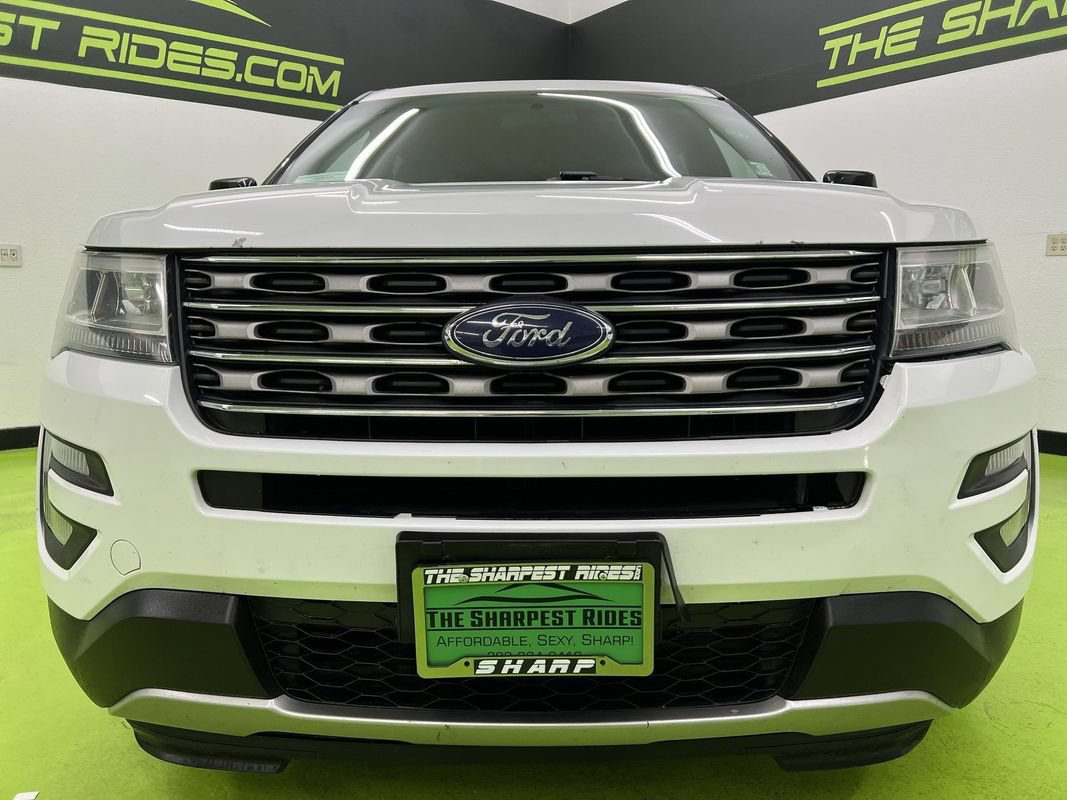 Used 2016 Ford Explorer XLT AWD/4WD image 3