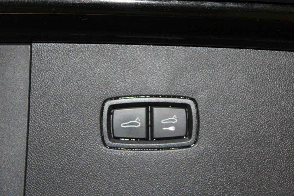 Used 2023 Porsche Cayenne S Platinum w/ Premium Package Plus image 51