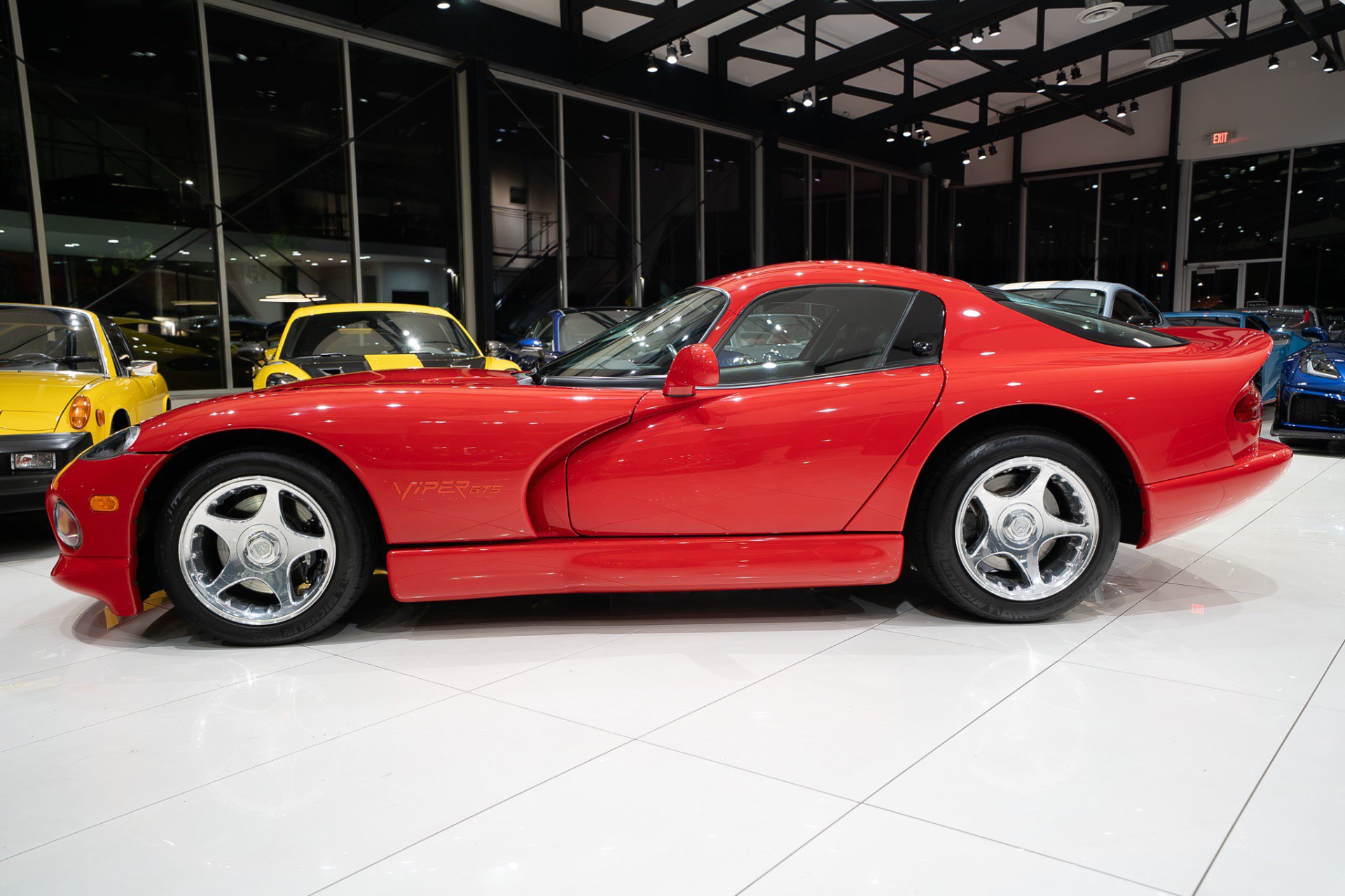 Used 1997 Dodge Viper GTS RWD image 32