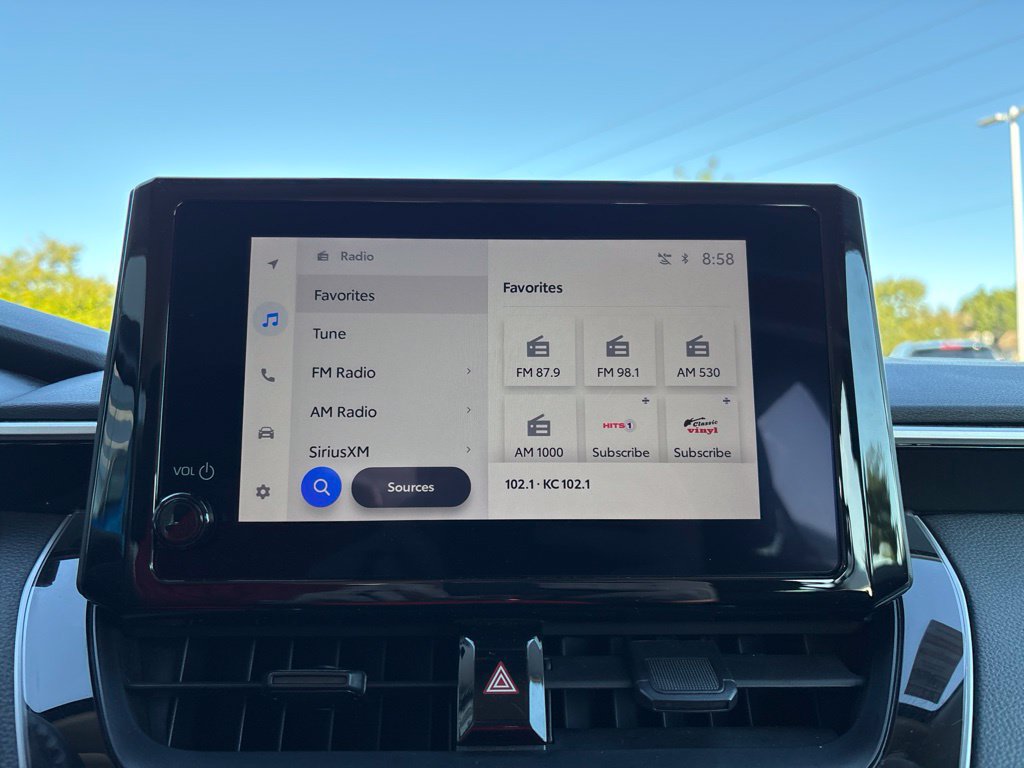 Used 2025 Toyota Corolla LE FWD image 38