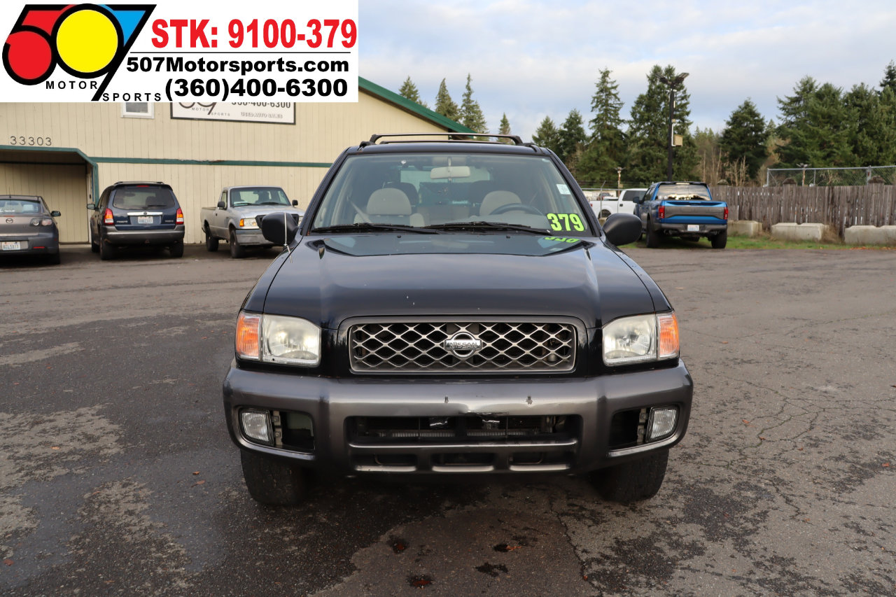 Used 2001 Nissan Pathfinder SE image 11