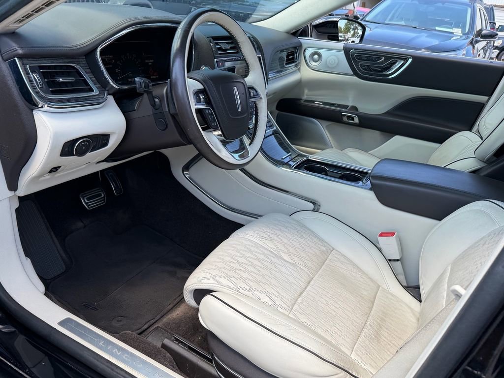 Used 2018 Lincoln Continental Black Label FWD image 11
