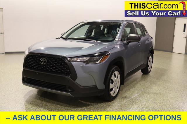 Used 2025 Toyota Corolla Cross L FWD image 3