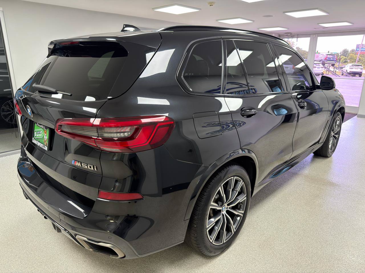 Used 2020 BMW X5 M50i AWD/4WD image 3