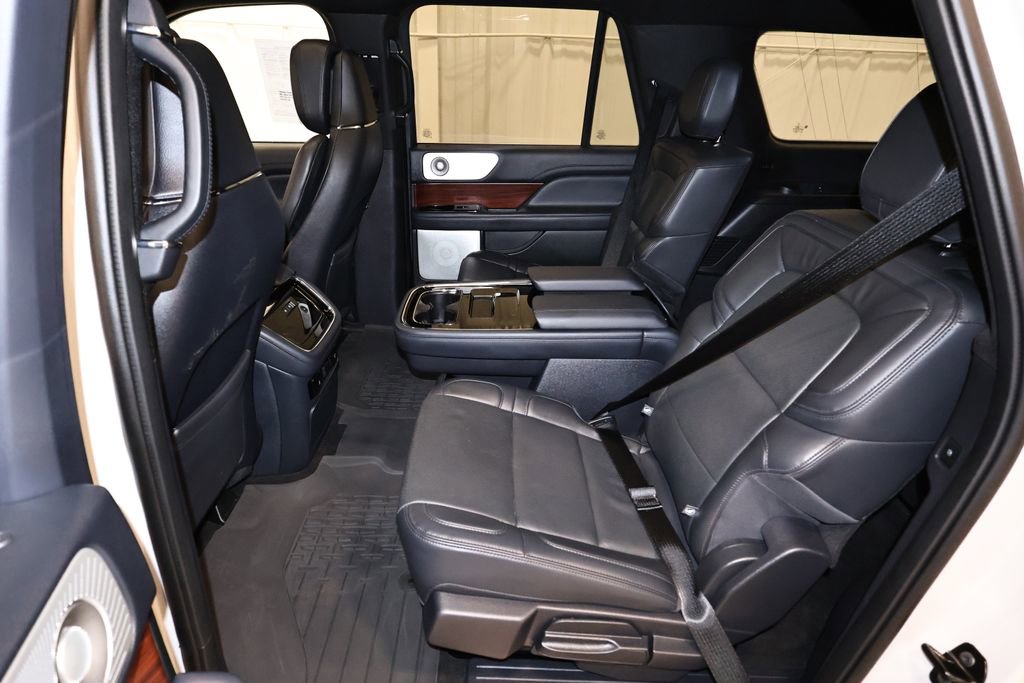 Used 2024 Lincoln Navigator L Reserve AWD/4WD image 15