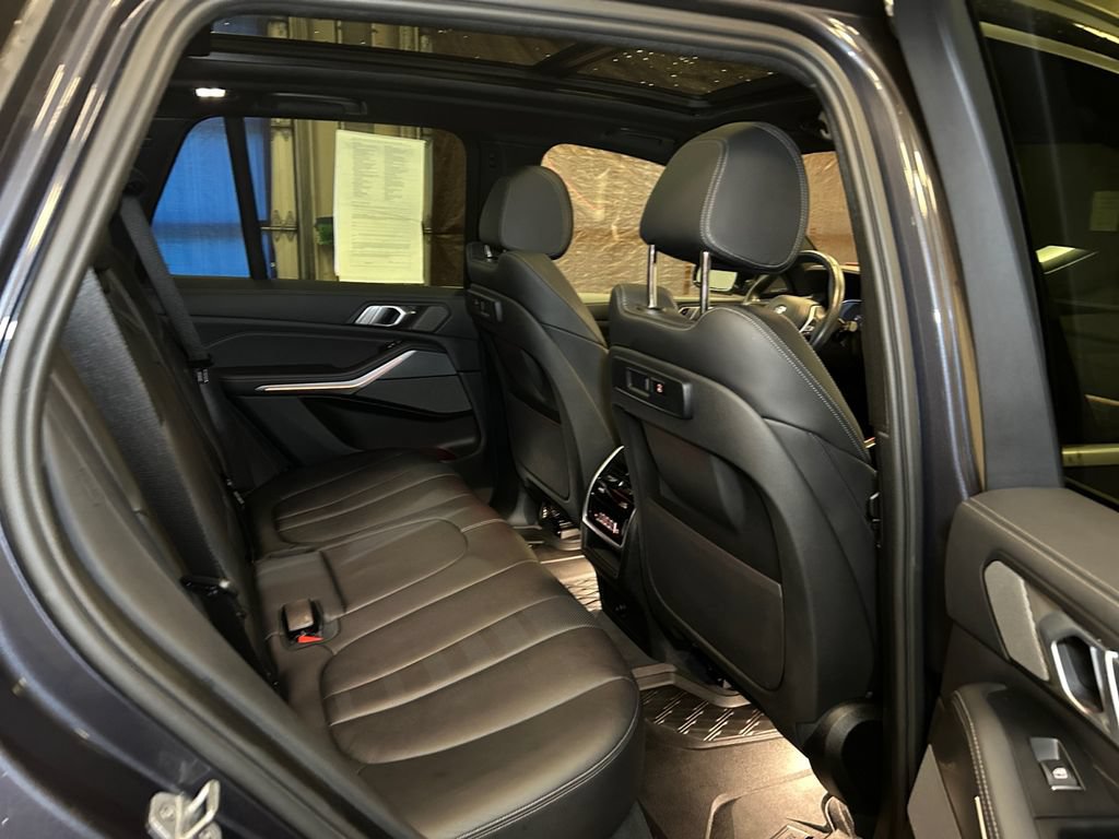 Used 2021 BMW X5 xDrive45e w/ Premium Package AWD/4WD image 18