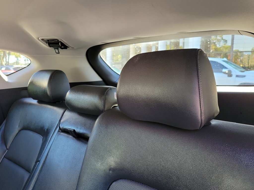 Used 2019 Hyundai Tucson Limited FWD image 16