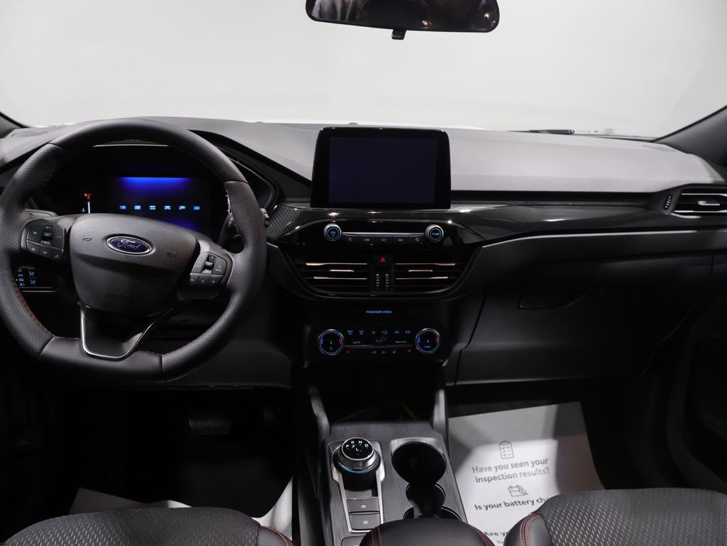 Used 2025 Ford Escape ST-Line Select AWD/4WD image 17