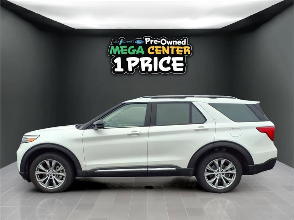Used 2023 Ford Explorer Limited w/ Equipment Group 301A image 2