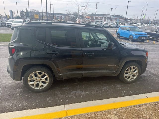 Used 2018 Jeep Renegade Latitude image 5