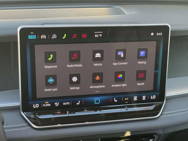 New 2026 Volkswagen Tiguan SE FWD image 12