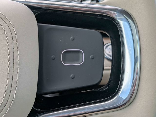 Used 2025 Lincoln Nautilus Reserve image 27