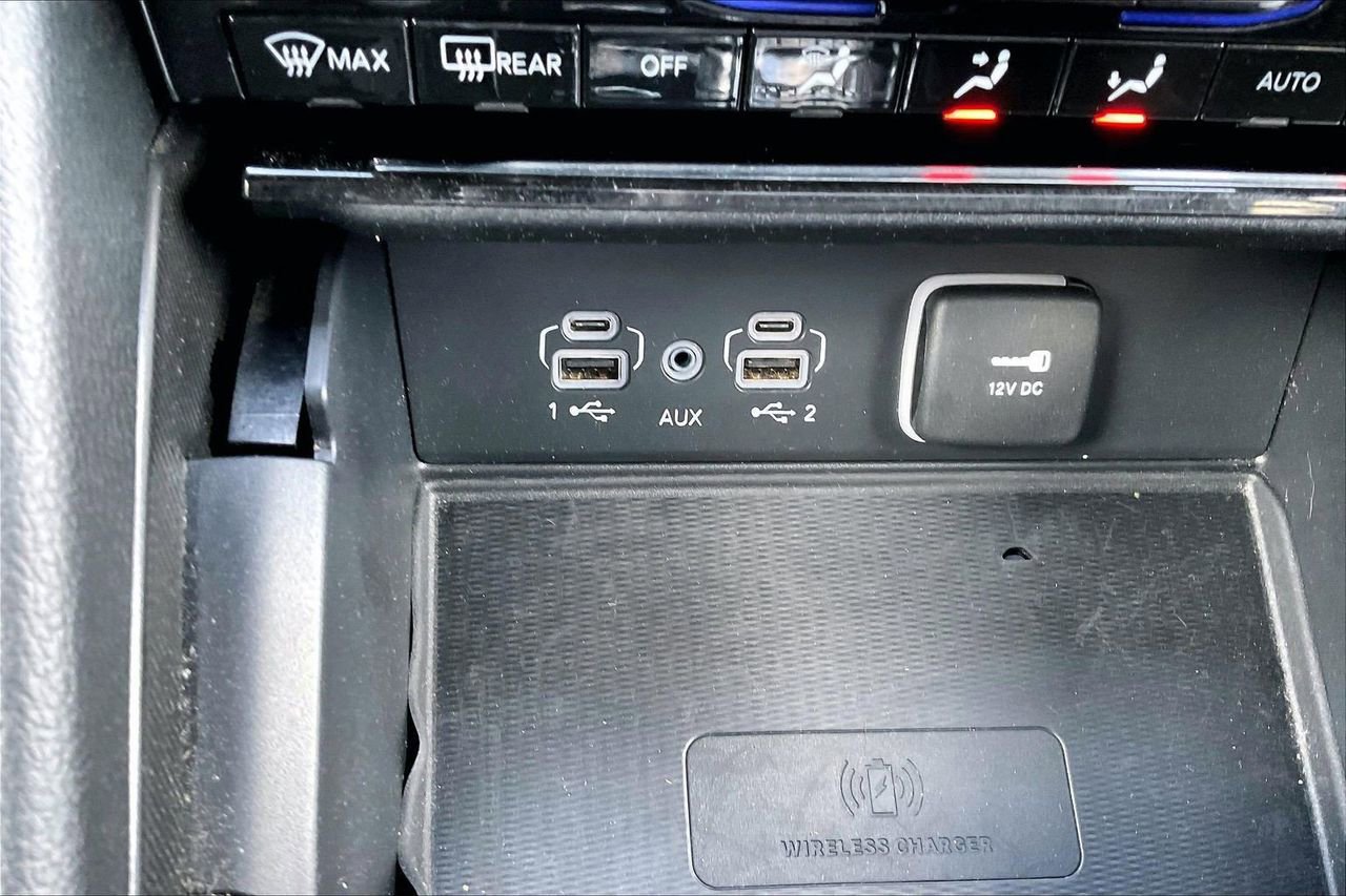 Certified 2025 Jeep Grand Cherokee Altitude image 17