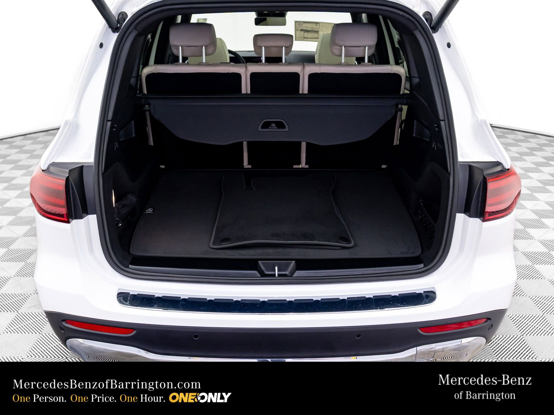 New 2026 Mercedes-Benz GLB 250 4MATIC image 31