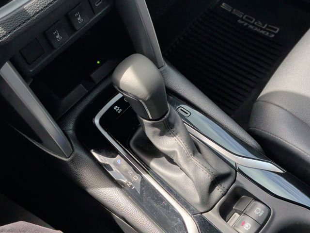 Used 2024 Toyota Corolla Cross XLE FWD image 27