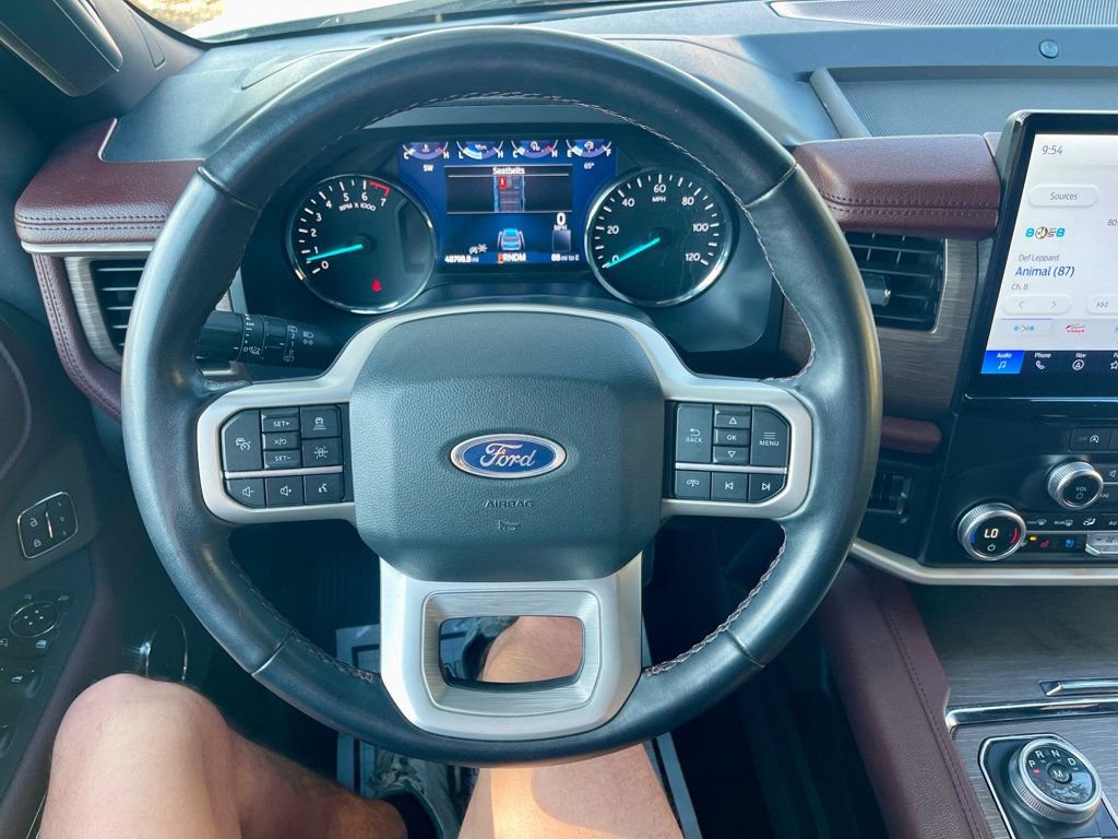 Used 2024 Ford Expedition Limited image 15