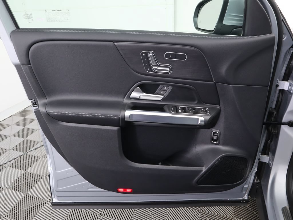 Certified 2026 Mercedes-Benz GLB 250 image 25