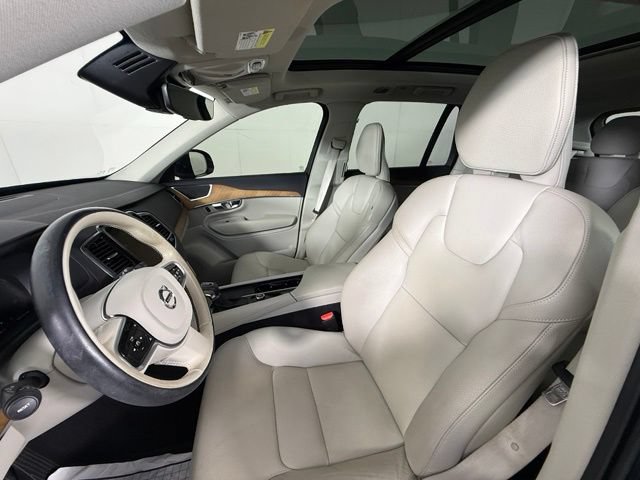 Used 2022 Volvo XC90 T6 Momentum w/ Advanced Package AWD/4WD image 17