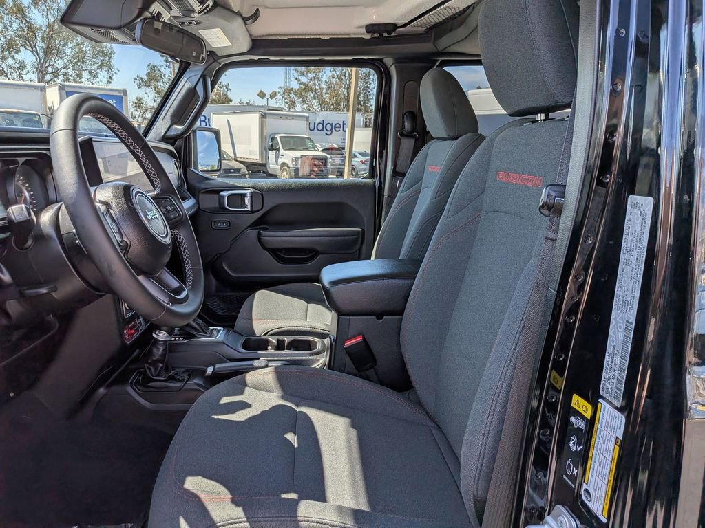 Used 2025 Jeep Wrangler Unlimited Rubicon image 15