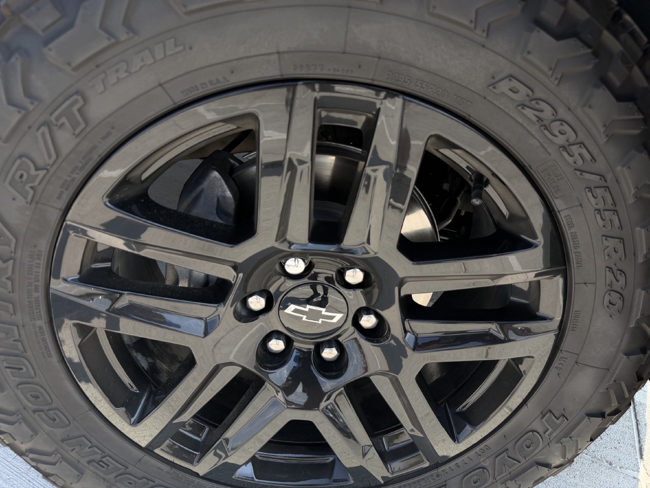 Certified 2024 Chevrolet Silverado 1500 RST w/ LPO, Dark Essentials Package RWD image 9
