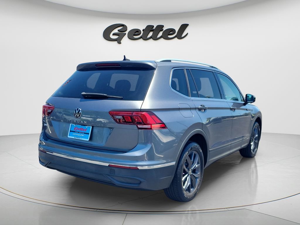 Used 2023 Volkswagen Tiguan SE FWD image 5