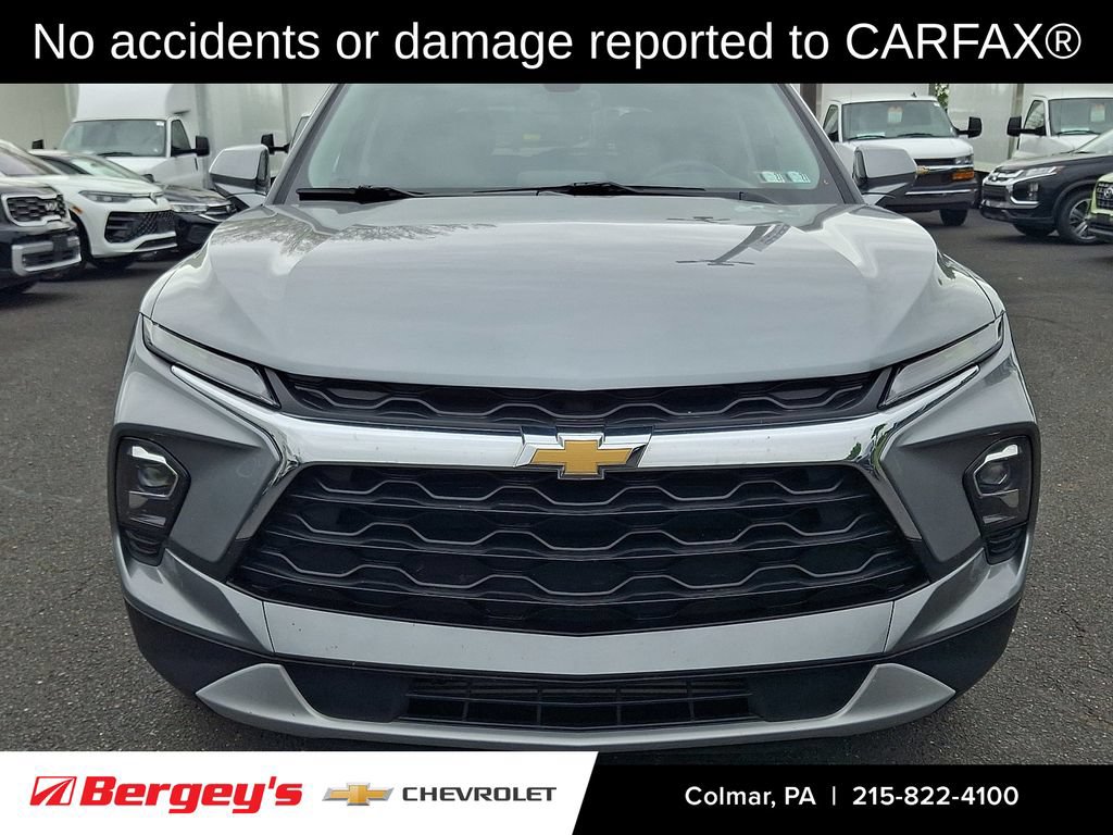 Used 2024 Chevrolet Blazer LT w/ Convenience Package FWD image 2