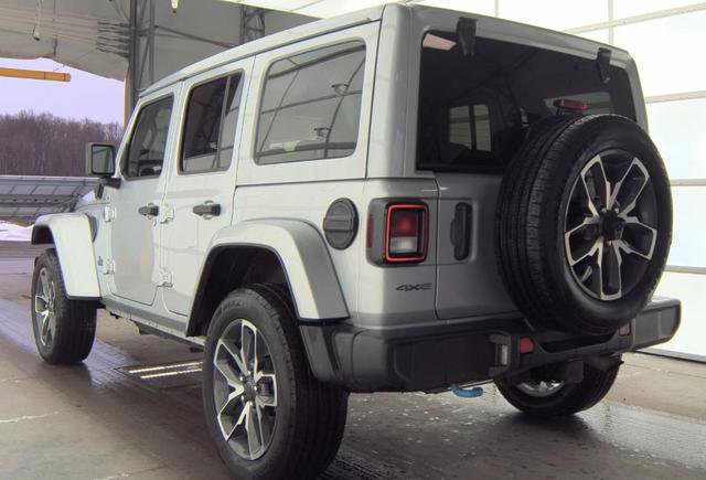 Used 2024 Jeep Wrangler Unlimited w/ Convenience Group image 7