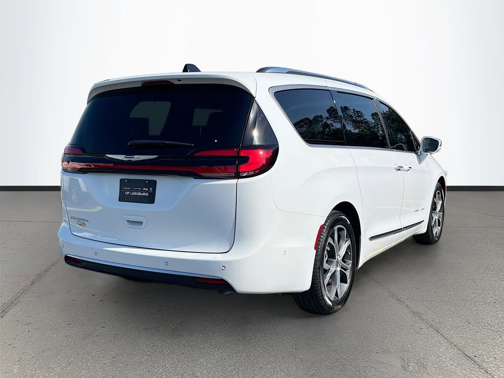 Certified 2024 Chrysler Pacifica Pinnacle FWD image 7