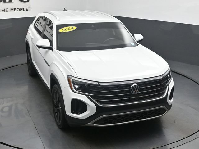 Used 2024 Volkswagen Atlas Cross Sport SE w/ Black Wheel Package FWD image 48
