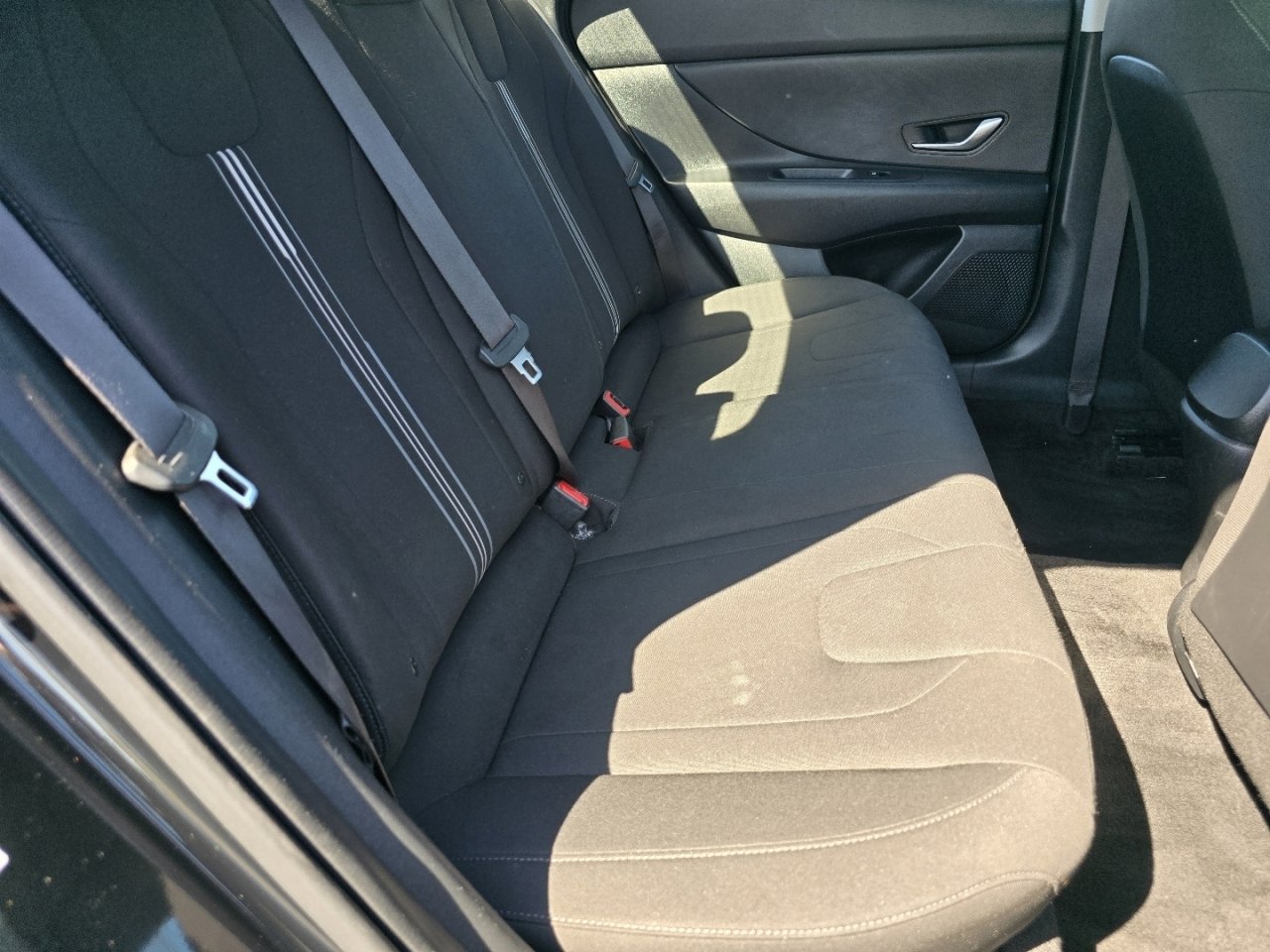 Used 2022 Hyundai Elantra SEL FWD image 18