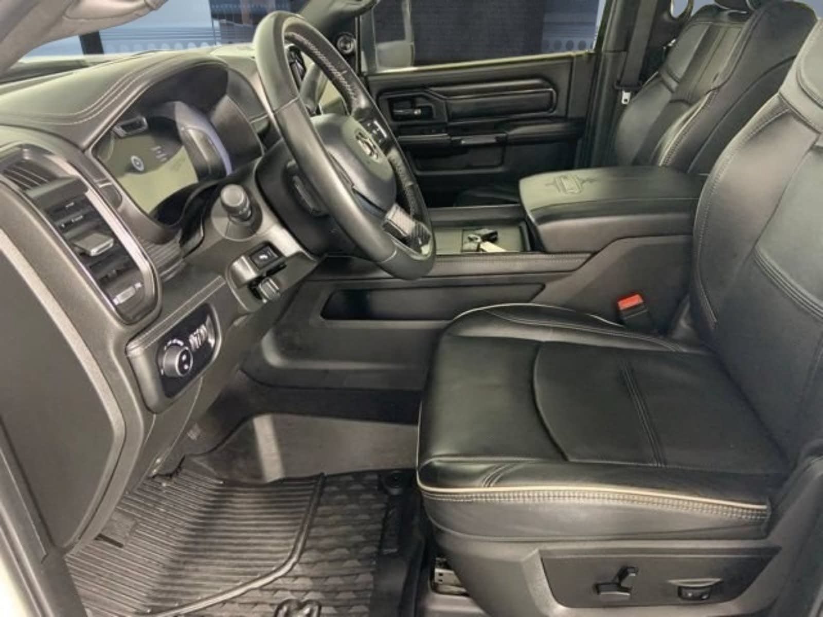 Used 2024 RAM 3500 Limited w/ Night Edition AWD/4WD image 24