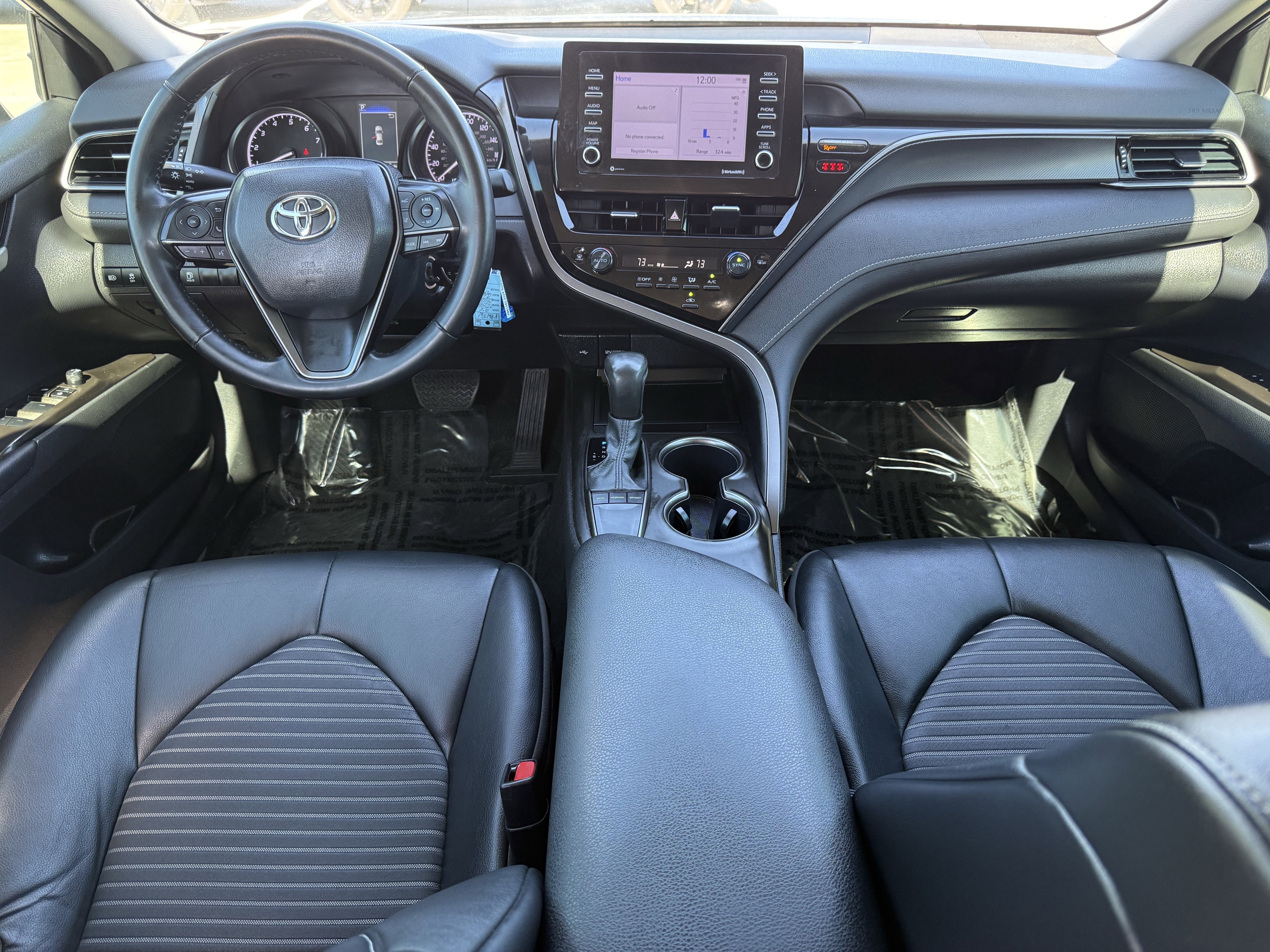 Used 2024 Toyota Camry SE image 12