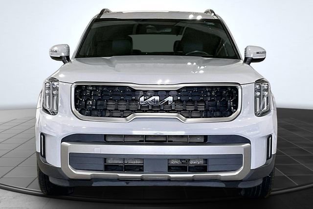 Used 2023 Kia Telluride EX X-Line AWD/4WD image 3
