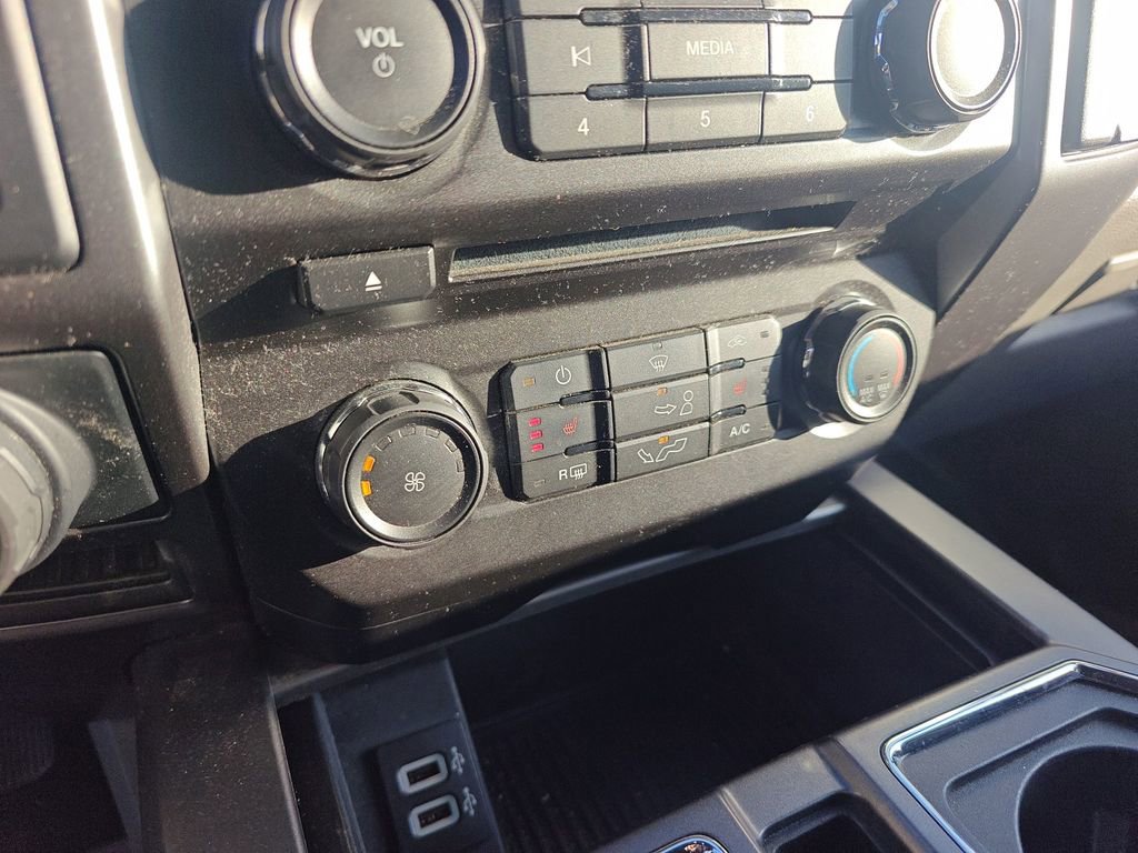 Used 2018 Ford F150 XLT w/ Equipment Group 302A Luxury image 11