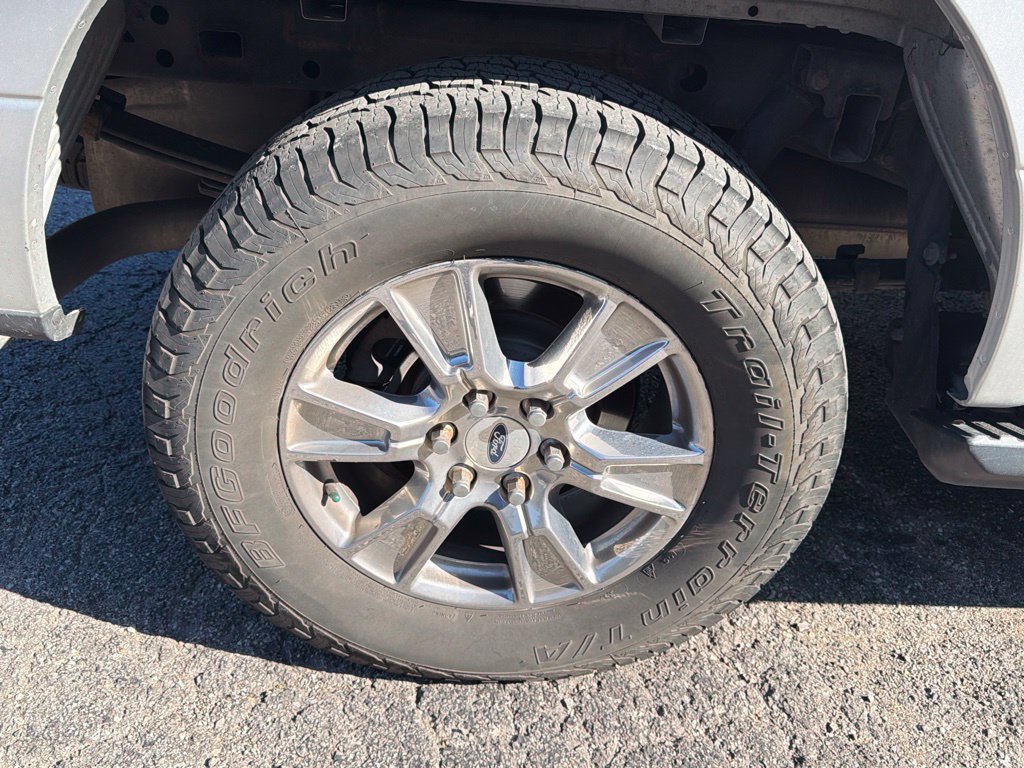 Used 2015 Ford F150 XLT w/ Equipment Group 302A Luxury AWD/4WD image 10