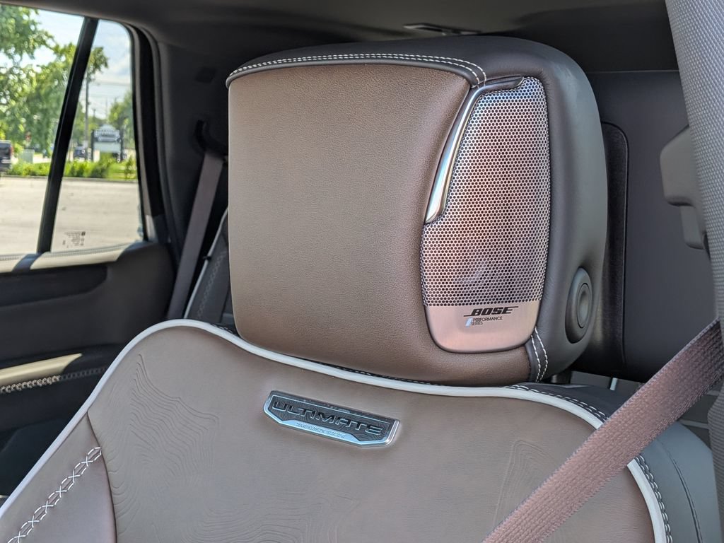 New 2026 GMC Yukon Denali Ultimate AWD/4WD image 15