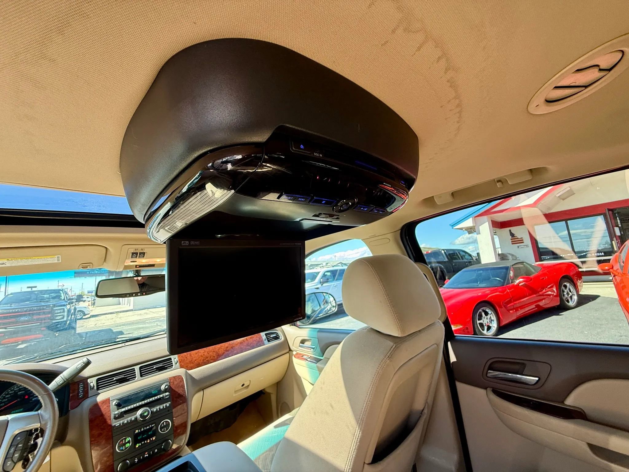 Used 2010 Chevrolet Suburban LS w/ Interior Plus Package AWD/4WD image 16