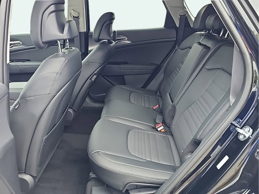 Certified 2025 Kia Sportage SX image 15