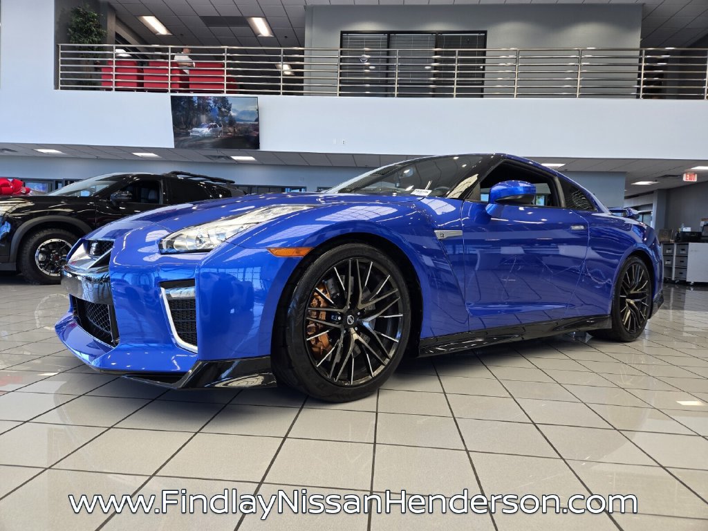 Used 2021 Nissan GT-R Premium AWD/4WD image 2