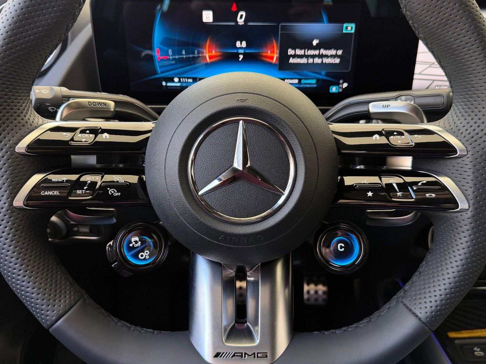 New 2026 Mercedes-Benz GLA 35 AMG 4MATIC image 12