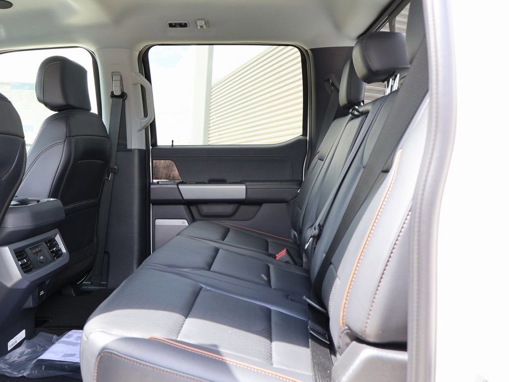 New 2026 Ford F350 Lariat w/ Lariat Ultimate Package image 18