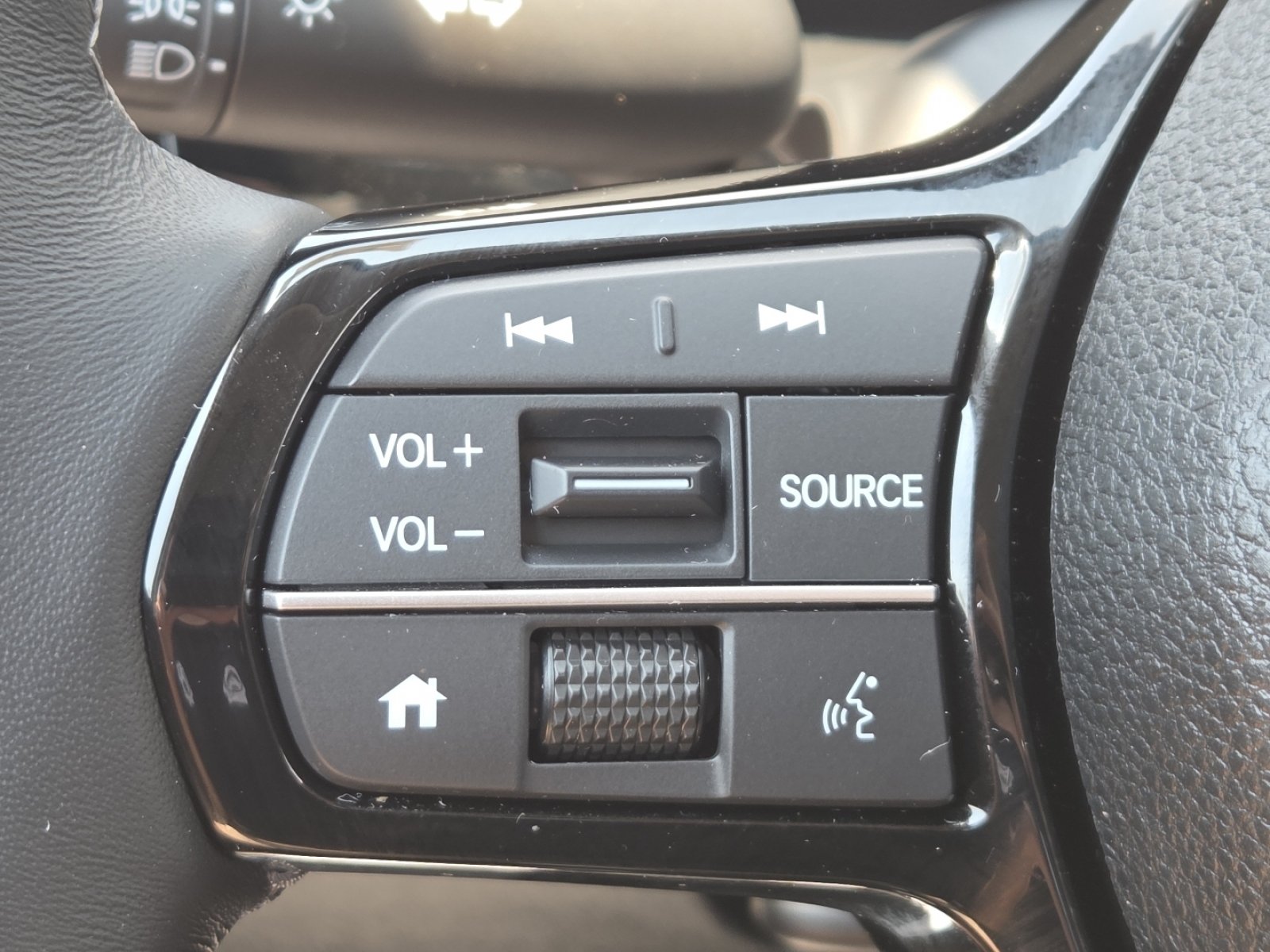 Used 2024 Honda Civic EX-L image 32