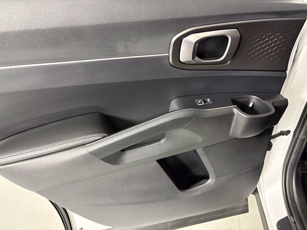 New 2026 Kia Sorento LX FWD image 37