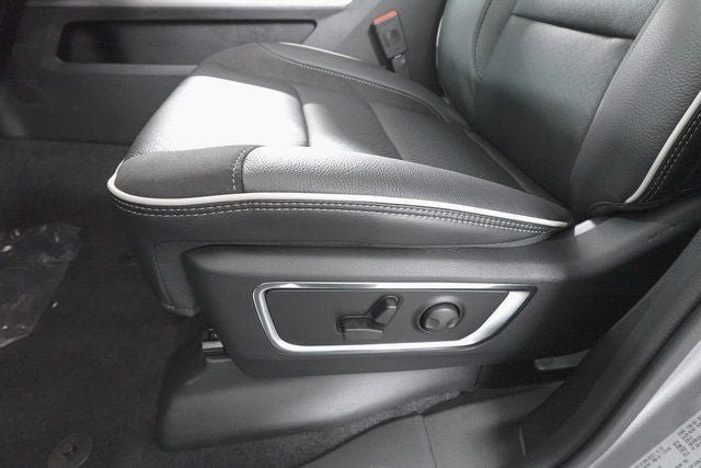 New 2026 RAM 1500 Laramie w/ Night Edition image 11