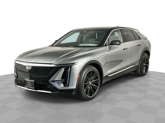 Used 2025 Cadillac Lyriq Luxury w/ LPO, Floor Liner Package AWD/4WD image 1