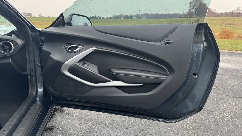 Used 2019 Chevrolet Camaro LT image 14