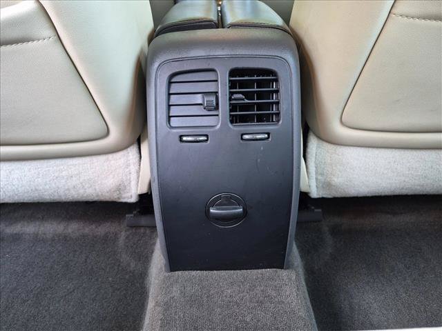 Used 2014 Lincoln MKS w/ Equipment Group 101A FWD image 17