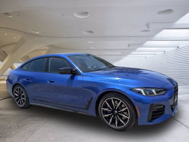 Used 2025 BMW M440i RWD image 1